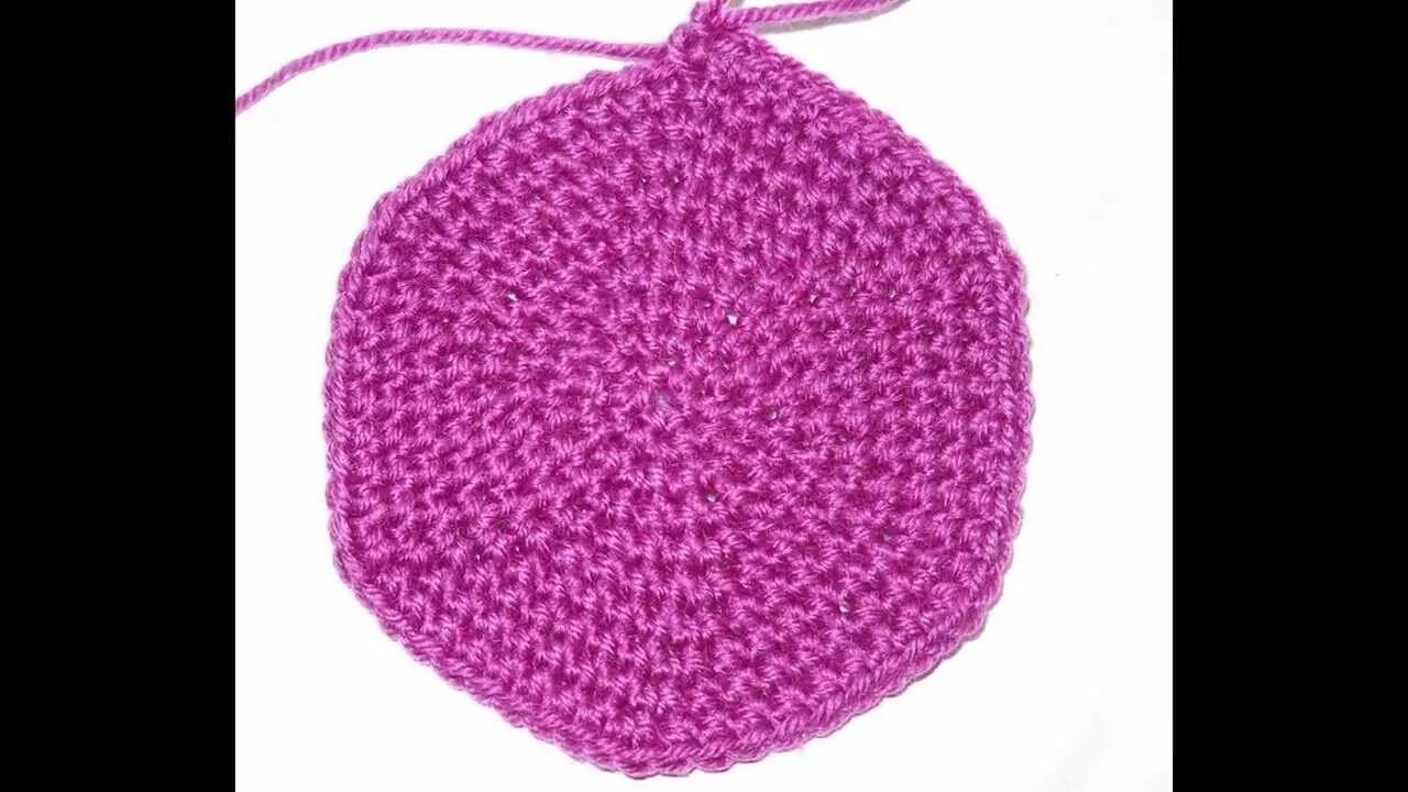 Круговое вязание крючком. Круговое вязание крючком. Связать круг для начинающих. Связать круг для начинающих. Как вязать крючком по кругу для начинающих пошагово.