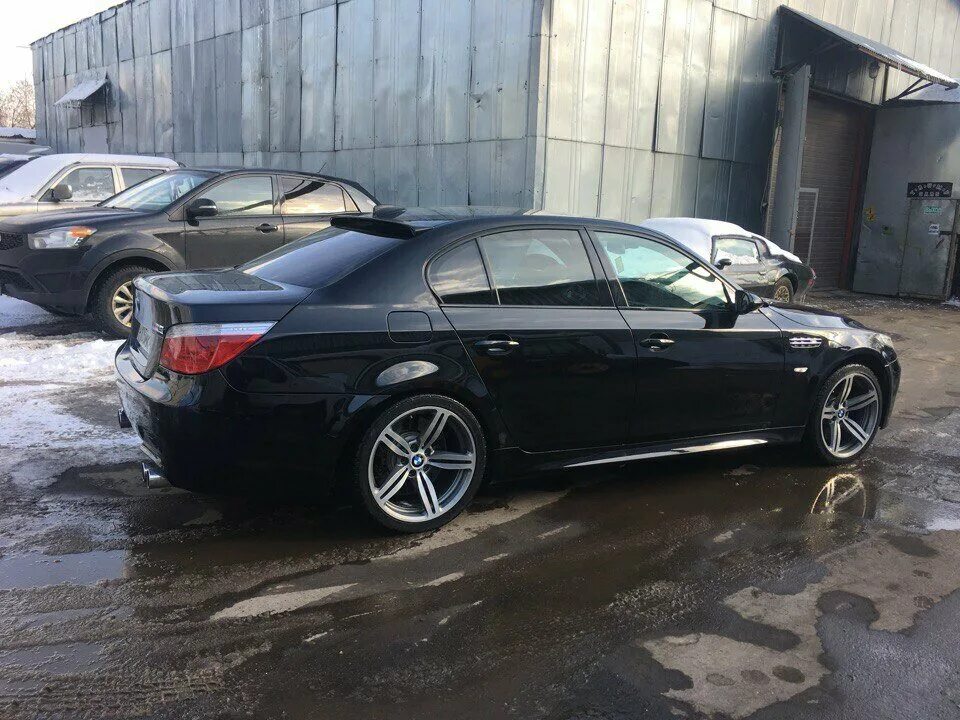 Е60 купить авито. BMW m5 (e 60/61) 5.0 AMT (507 Л.С.) бензин робот. Купитьавтомобиль с пробегом BMW m5 IV (e60/e61)седан5.0 AMT (507 Л.С.). БМВ черный Москва бензин место. Продажа автомобилей б/у BMW m5 IV (e60/e61)седан5.0 AMT (507 Л.С.).