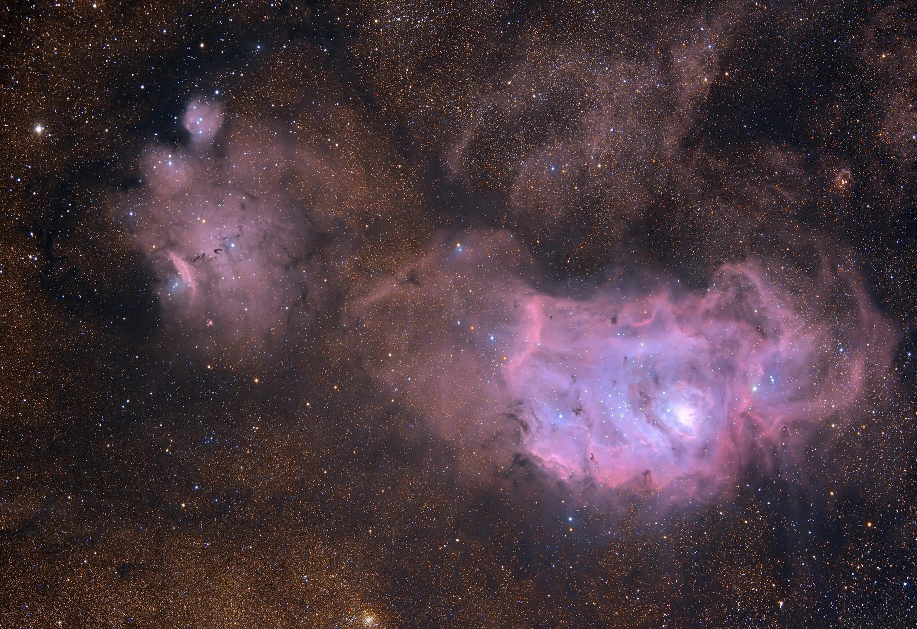 20 апреля космос. Туманность NGC 7293 «улитка». Туманности Лагуна (m8). Южная Крабовидная туманность.