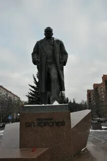 Памятник королеву в королеве