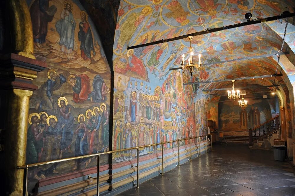 Новоспасский монастырь церкви. Новоспасский монастырь фрески. иконостас спасо-преображенского собора новоспасского монастыря,. новоспасский монастырь роспись храма.