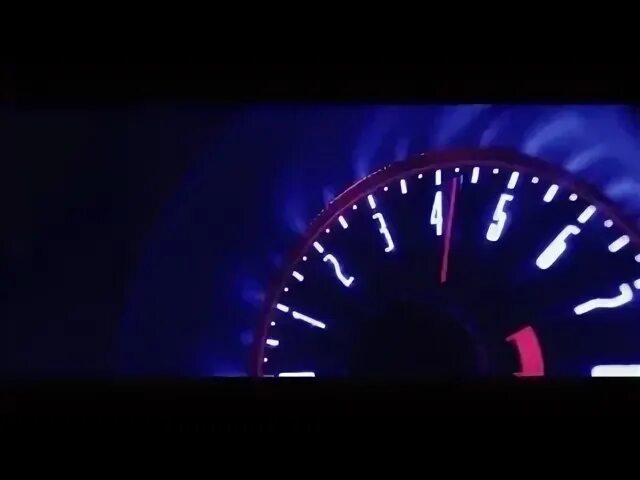 Гудзон по дворам свистят шины. По дворам свистят шины мы с тобой едем на машине. Падварам свистят шины мы стабою едим на машине. По дворам едем на машине. Песня едем на машине.