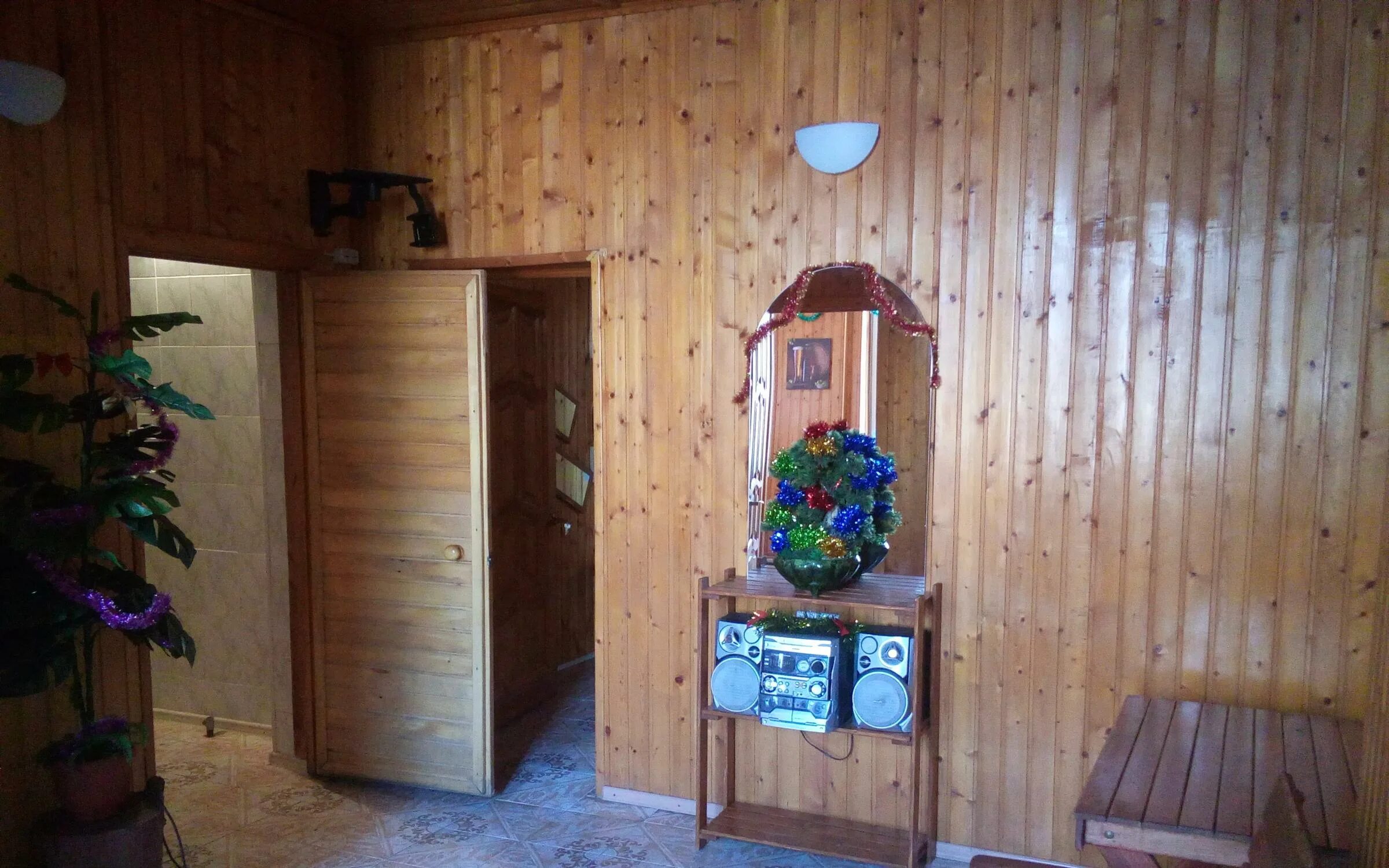 Затишок горловка баня. Гуляй хата сауна. Финская баня донецк. Затишок горловка баня. Сауна леон донецк.