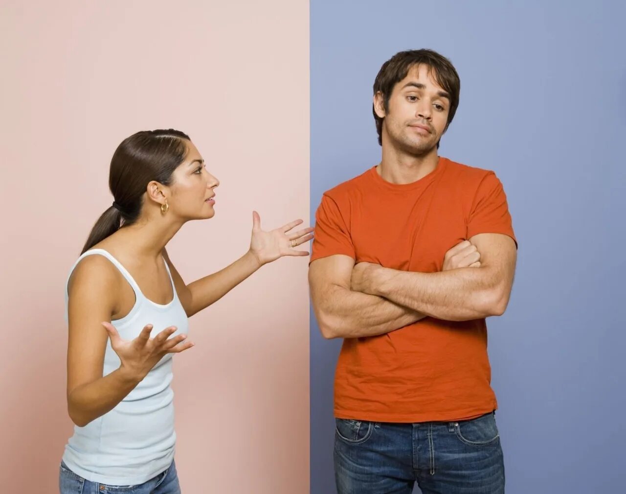 Почему мужчины против. Мужчина и женщина эмоции. Мужчина и женщина разные. Мужчина и женщина такие разные. Непонимание людей.