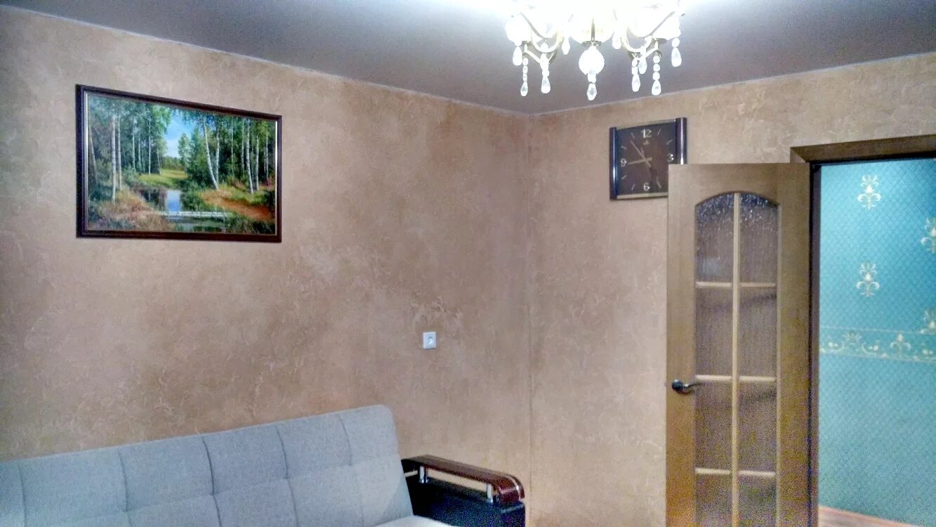 декоративная штукатурка в прихожей в хрущевке. декоративная штукатурка в интерьере кухни. фактурная штукатурка в коридоре. декоративная штукатурка в хрущевке. декоративная штукатурка для внутренней отделки стен базовая.