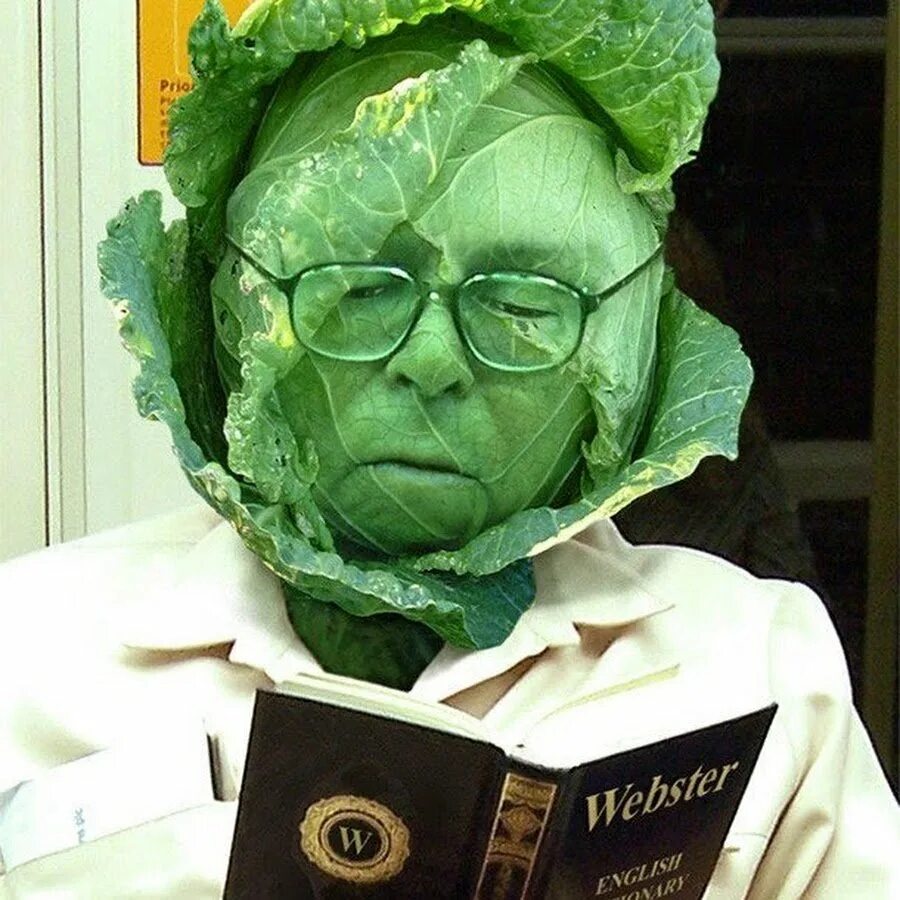 Капуста мем. Бешеные овощи. Бабушка с капустой. Смешная капуста. Капуста ава.