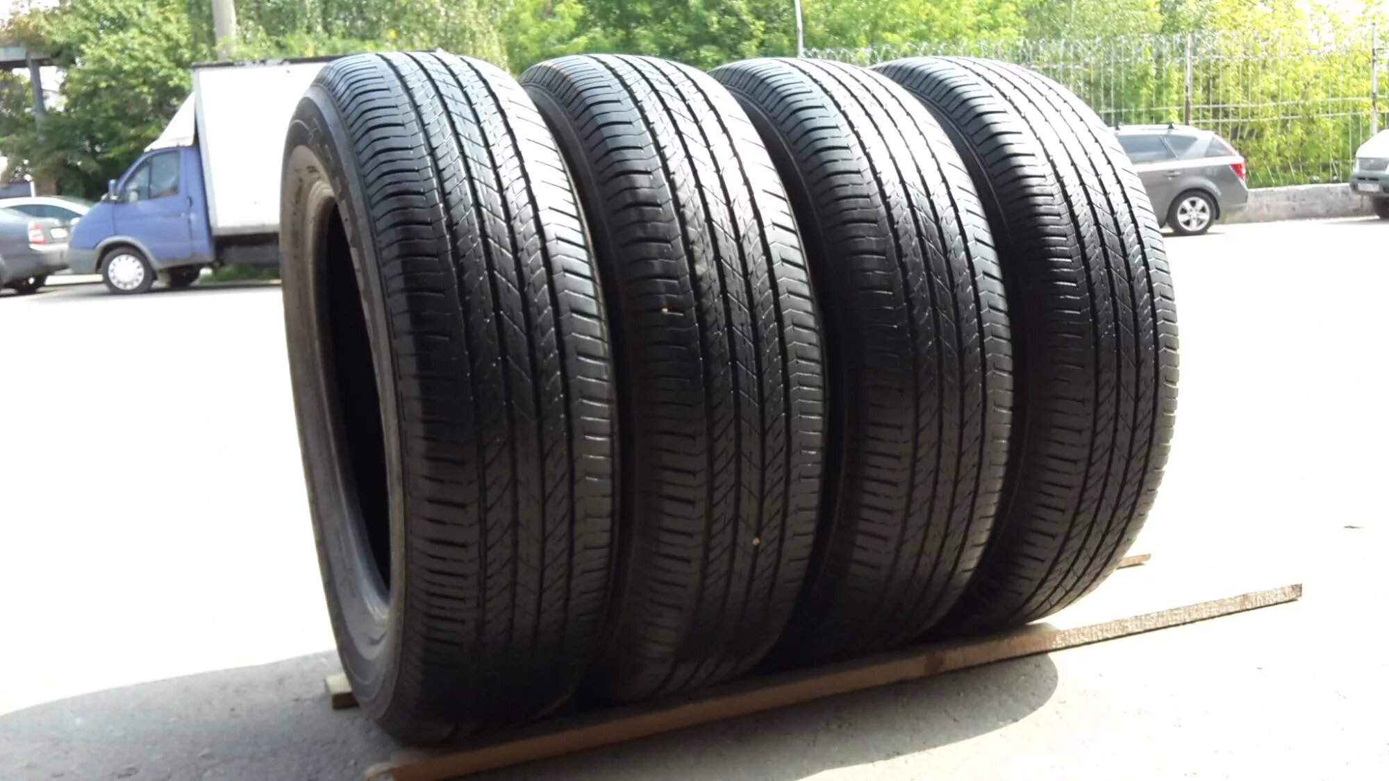 Резина 205 65 купить авито. Bridgestone Dueler h/l 422 Ecopia. Bridgestone Ecopia h/l 422 Plus 265/50 r20. Резина б.у 195/65/15. Колесо б у 215 65 15.