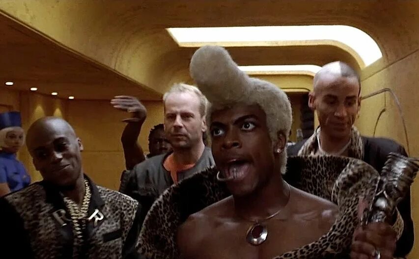 Пятый элемент руби. Руби роуз пятый элемент. Руби роуз пятый элемент. Пятый элемент руби род. 5 элемент черный.