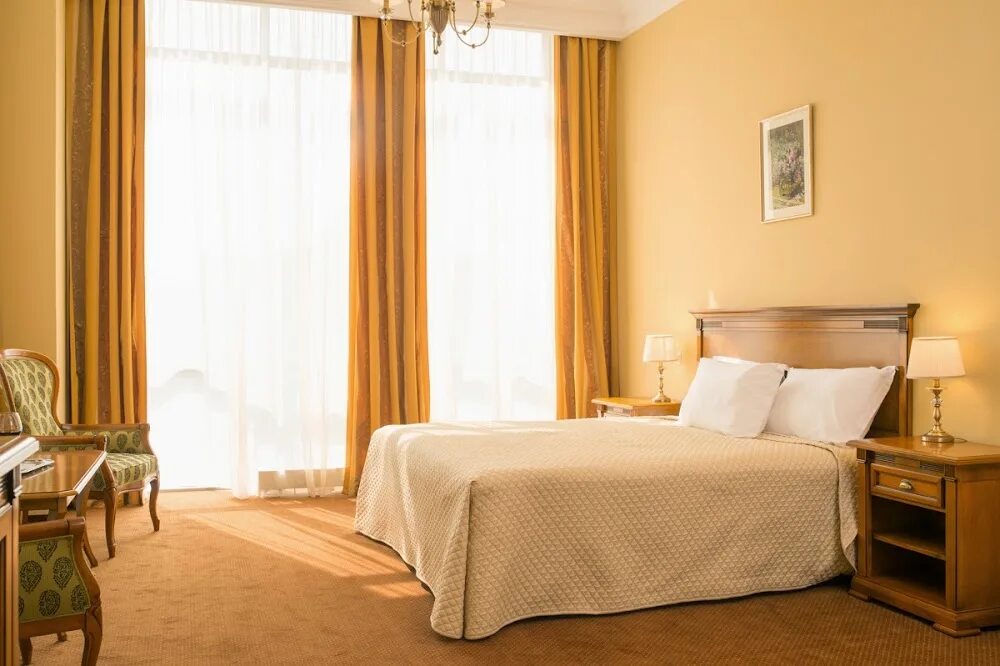 Отели красноярского края. Soft Hotel Красноярск. Сурикова 16 Красноярск. Отель софт отель Красноярск. Гостиница на Сурикова.