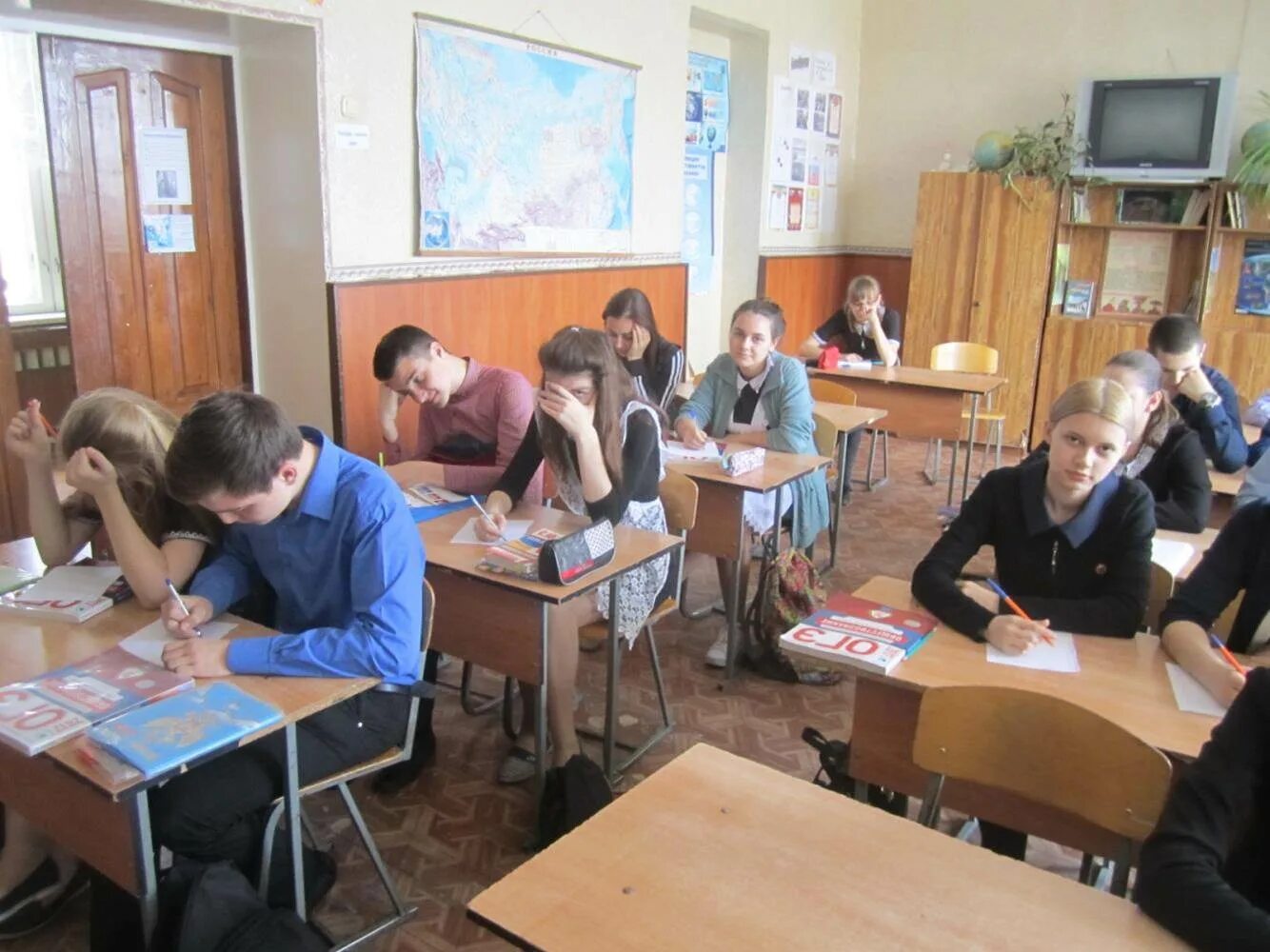 морозовск школа 4. школа 1 морозовск лицей. школа 1 морозовск лицей. морозовск школа 6 учителя. мбоу сош морозовск.