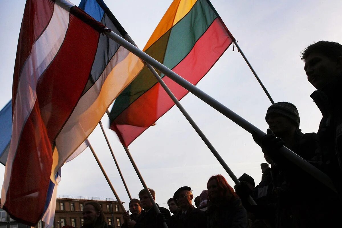 Кризис прибалтики. Кризис прибалтики. Кризис прибалтики. Латвийско-эстонские отношения. Литва политика.