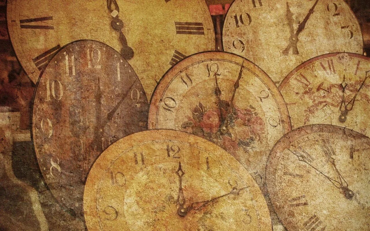 Фон презентации время. Старинные часы. Исторический фон. Старинный фон. Фон в старинном стиле.