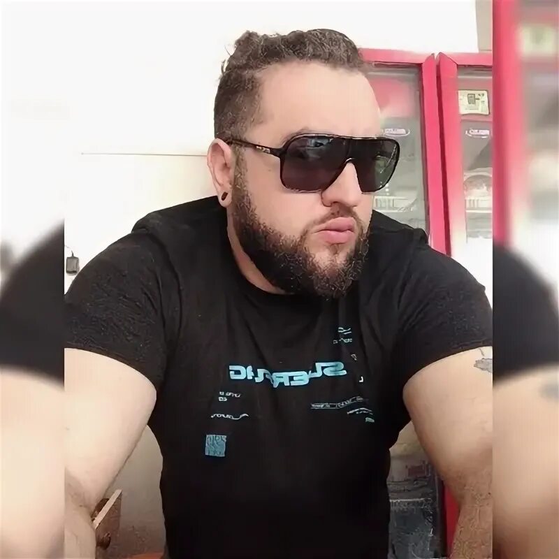 Emrah Franco, İstanbul, Турция в активном поиске