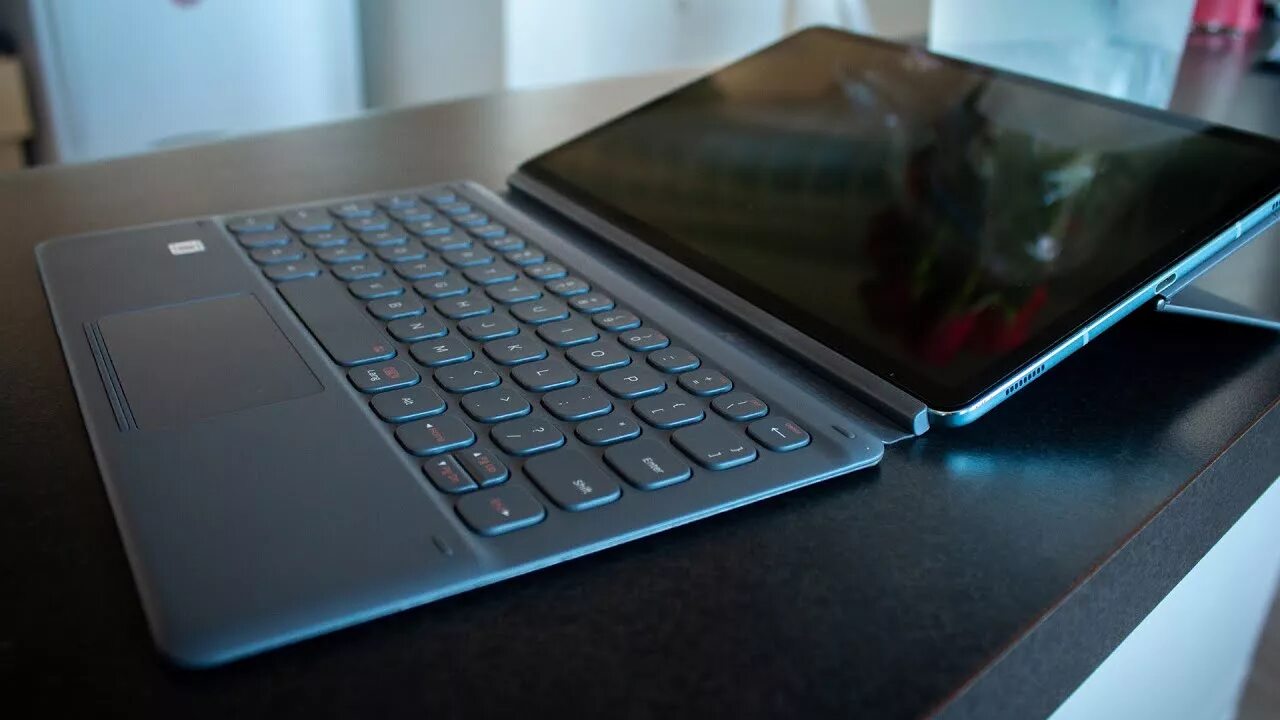 Samsung tab s6 клавиатура. Самсунг galaxy tab s6 с клавиатурой. samsung keyboard cover tab s6. galaxy tab 6s lite keyboard.