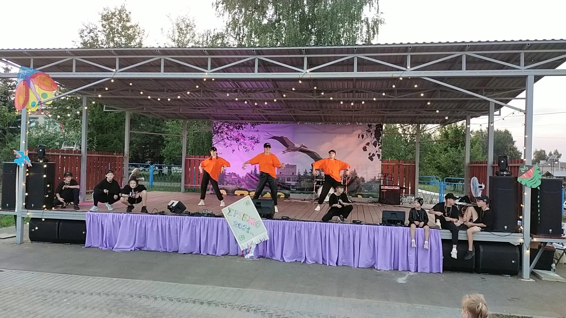 Памятник поселок назарьево 9 мая. День трубино. День матери концерт, трубино жуковский р-н. День трубино. Как праздновали 9 мая в селе.
