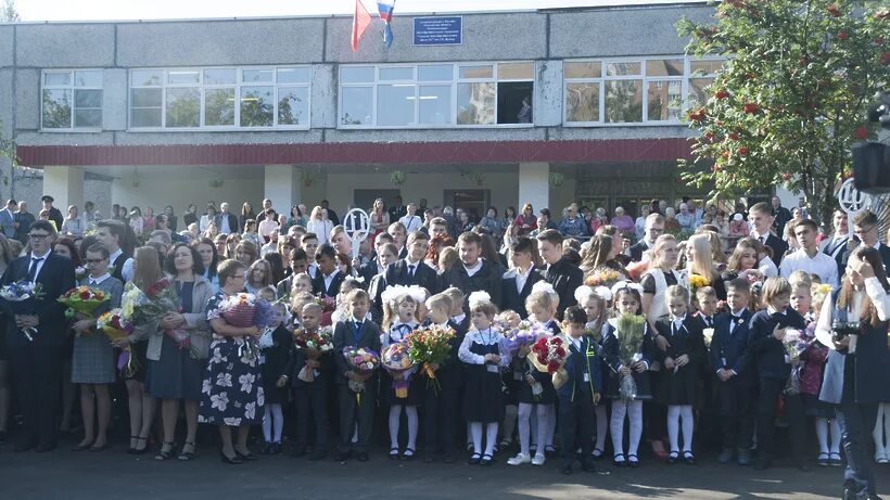 Сош 4 реутов. Школа 7 г.реутов. школа номер 7 города реутов. школа номер 3 город реутов. город реутов 7 школа.