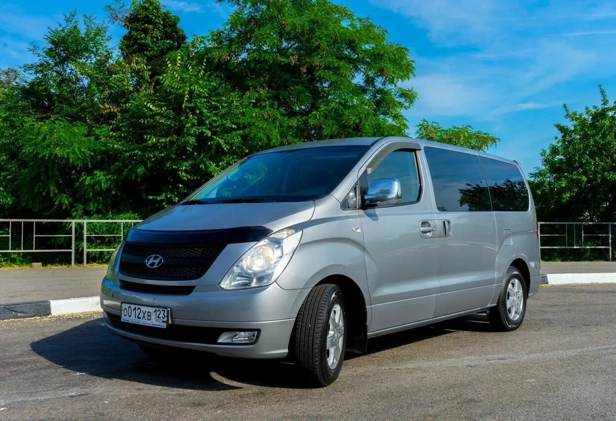 Hyundai Starex h1 2012. Хундай Гранд Старекс 2012. Hyundai Grand Starex (8). Hyundai Grand Starex 8 мест.