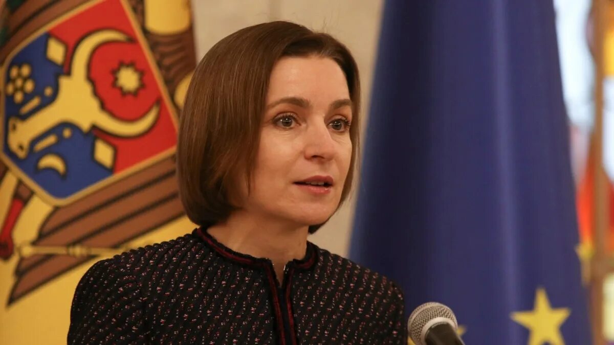 Майя молдавия. Майя санду. майя санду 2025. премьер молдавии майя санду. майя санду портрет.