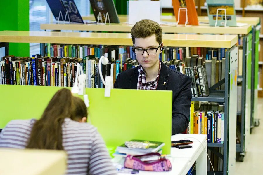 Young library. РГБМ библиотека для молодёжи. Библиотека молодежи Преображенская. Таврида РГБМ. РГБМ Преображенская площадь.