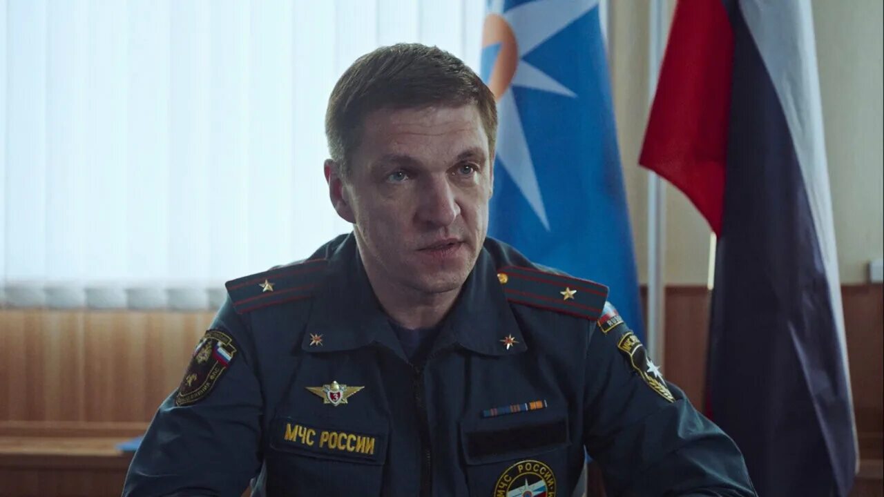 Фильм 112 служба спасения. Оператор службы спасения 112. Джейк джилленхол виновный. 112 это какая служба в россии сейчас. Фильм 112 служба спасения.