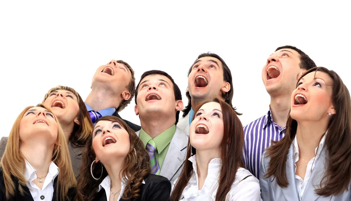 Удивленная группа людей. Несколько человек. Толпы удивленных. Толпа смеющихся людей. Толпы удивленных.