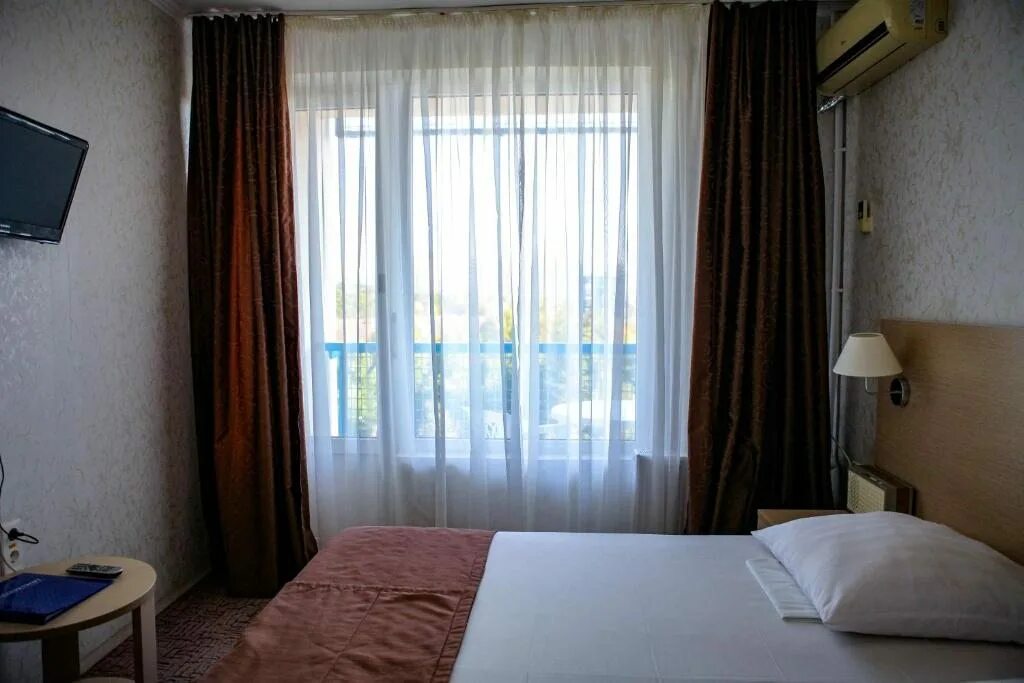 Adlerkurort Korall Hotel (Адлеркурорт корпус Коралл ) бронировать отель - Адлер,