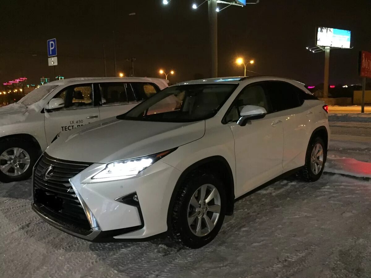 Лексус RX 200t 2016. Lexus RX, 2016 года 200t 2.0. Lexus RX 200 T 2016 года. Лексус джип белый RX. Купить лексус новый у официального дилера