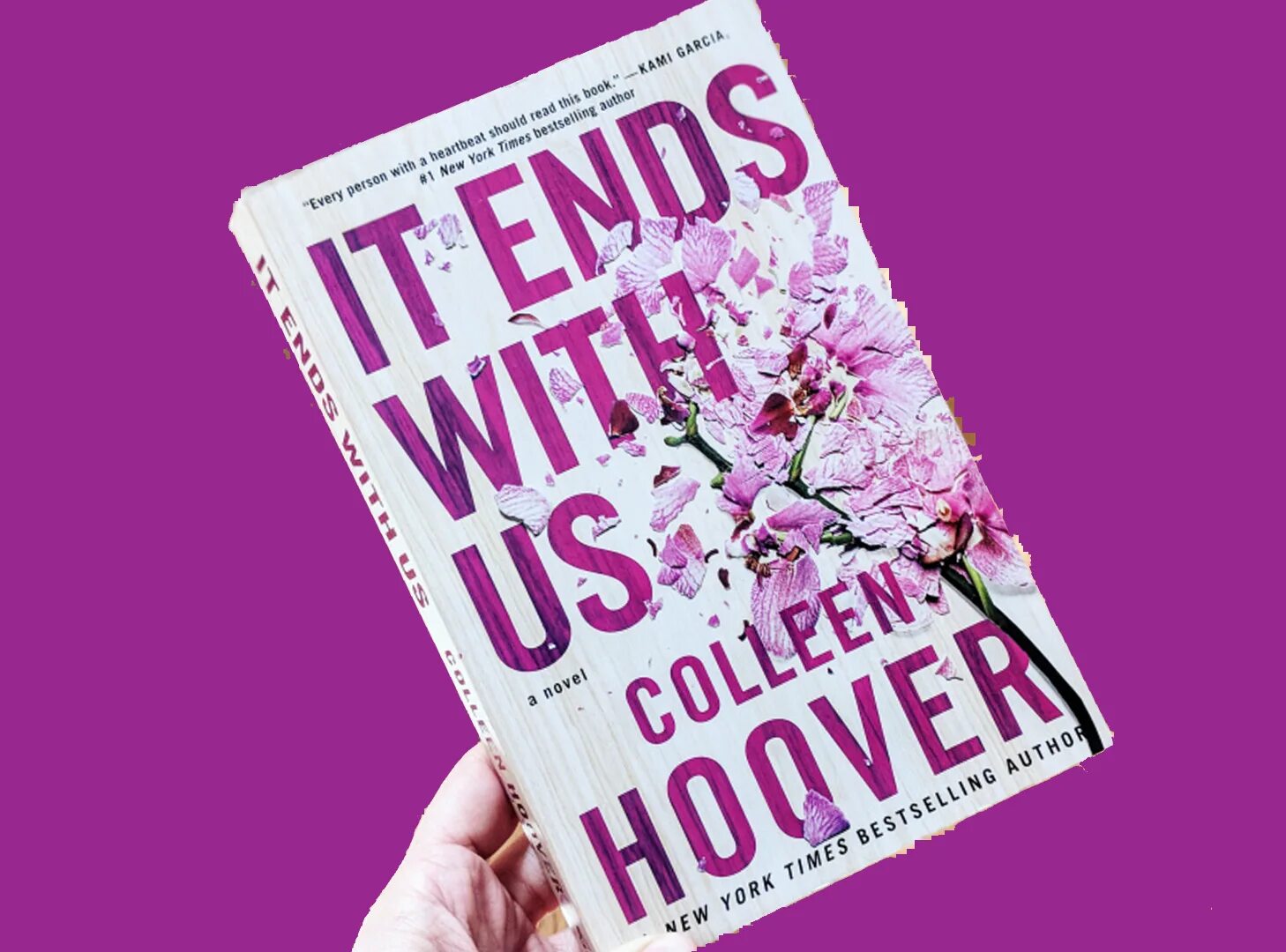 This book yet. It ends with us Colleen Hoover книга. It ends with us Коллин Хувер. It ends with us книга. It ends with us Коллин Хувер книга.