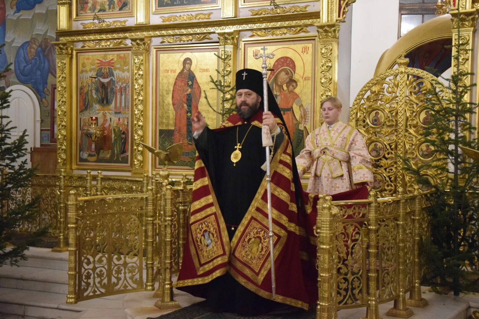 ушедшим в светлую седмицу. службы в храме в абакане. службы в храме в абакане.