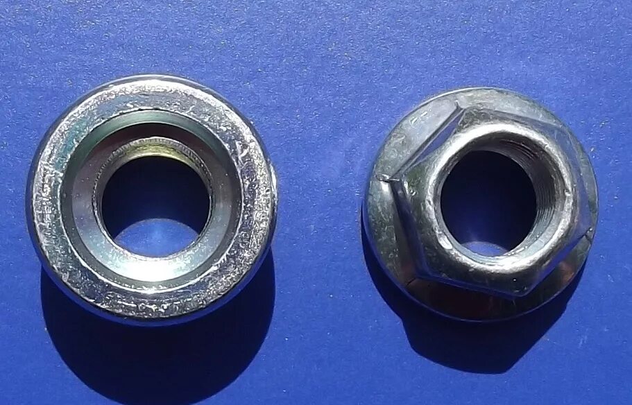 Гайка hyundai 84145-26000. Гайка заднего амортизатора 2110. Гайка штока амортизатора шевроле лачетти. Гайка задней стойки 2108. Гайка стойки передней ваз 2108.