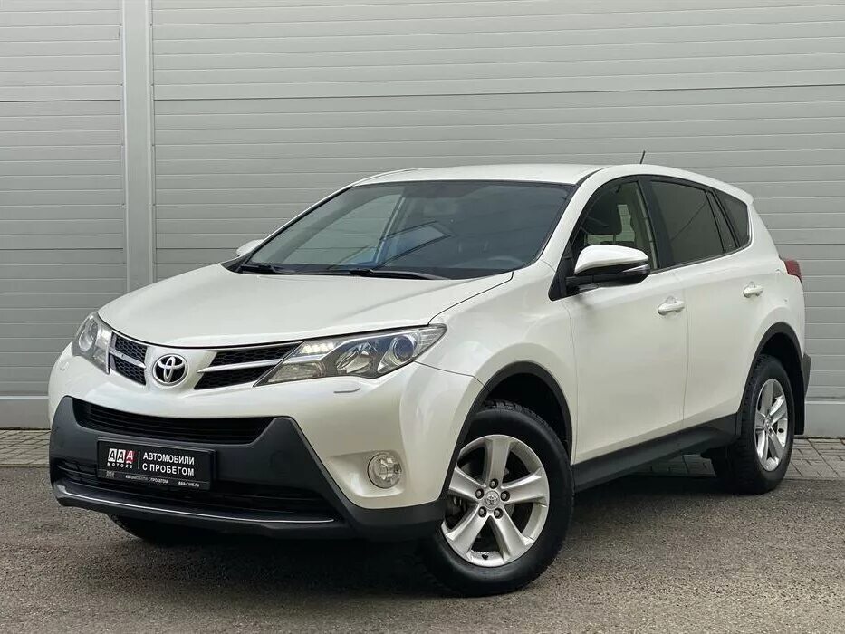 Toyota rav4 IV (ca40). Toyota rav4 xa40 2013-2015. Toyota rav4 IV xa40 2013. Белый Toyota rav4 IV (xa40) 2.0 CVT (146 Л.С.) 4wd. Тойота рав с пробегом в россии