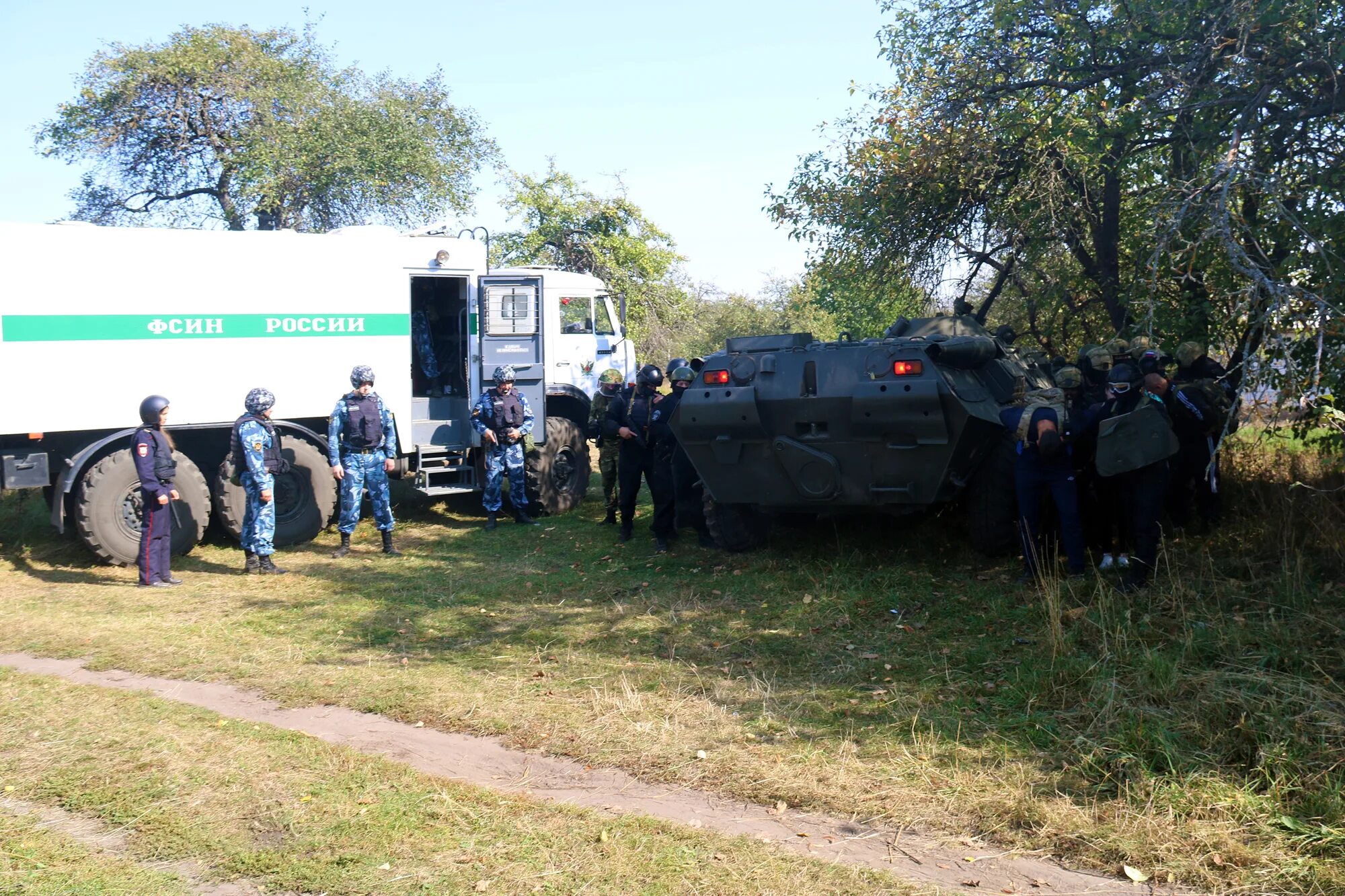 Террористы в брянской области сегодня последние новости. В Брянской области проведены тактико-специальные учения «пункт — 2019». Освобождение заложников в Брянской области. Террористы в Брянской области. Блокпосты в Брянской области.