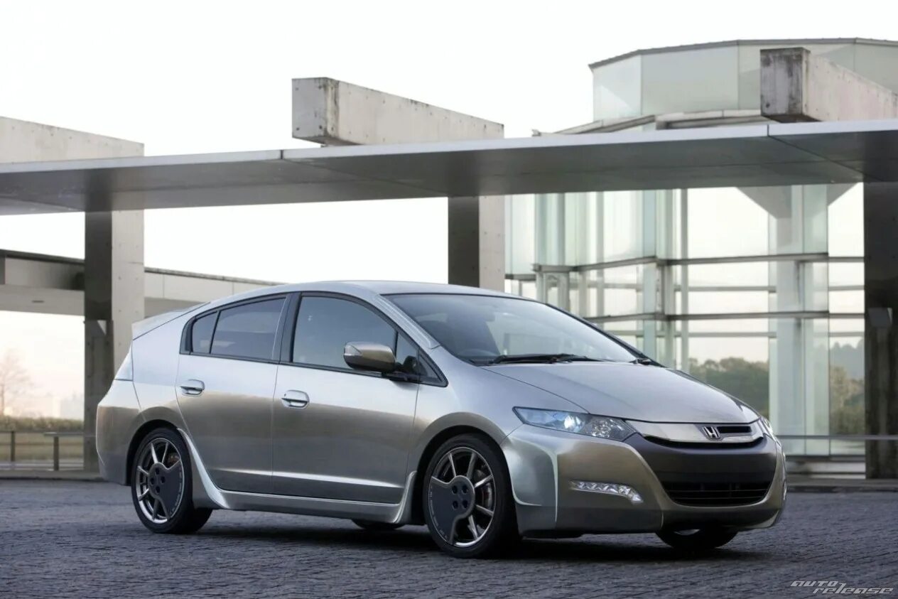 Хонда инсайт диски. Honda Insight 2010 Tuning. Honda Insight 2010 modulo. Honda Insight 2009. Honda Insight 2009 Tuning.