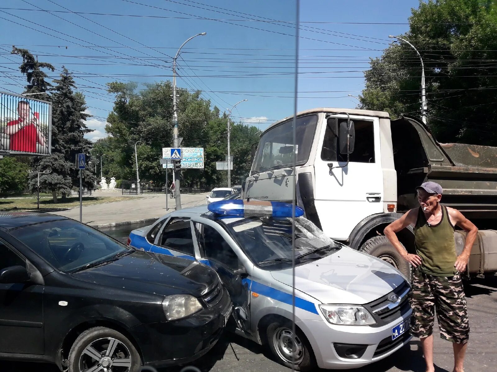 Происшествия в россии за неделю. ДТП Саратов вчера заводской район. Авария в Заводском районе.