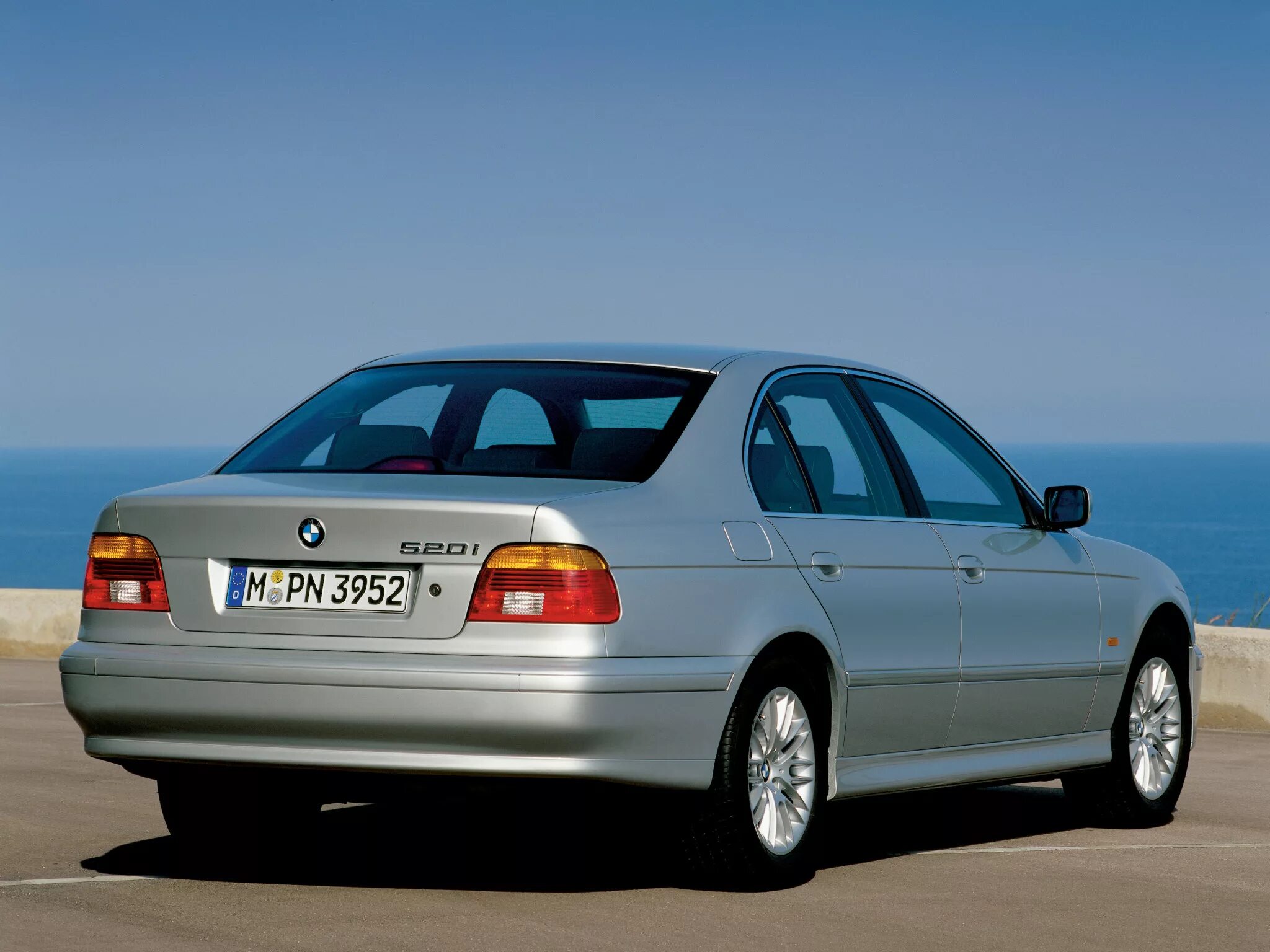 5 е поколение. BMW 5 e39 2000. BMW 520i e39. BMW 520 e39. BMW e39 седан.