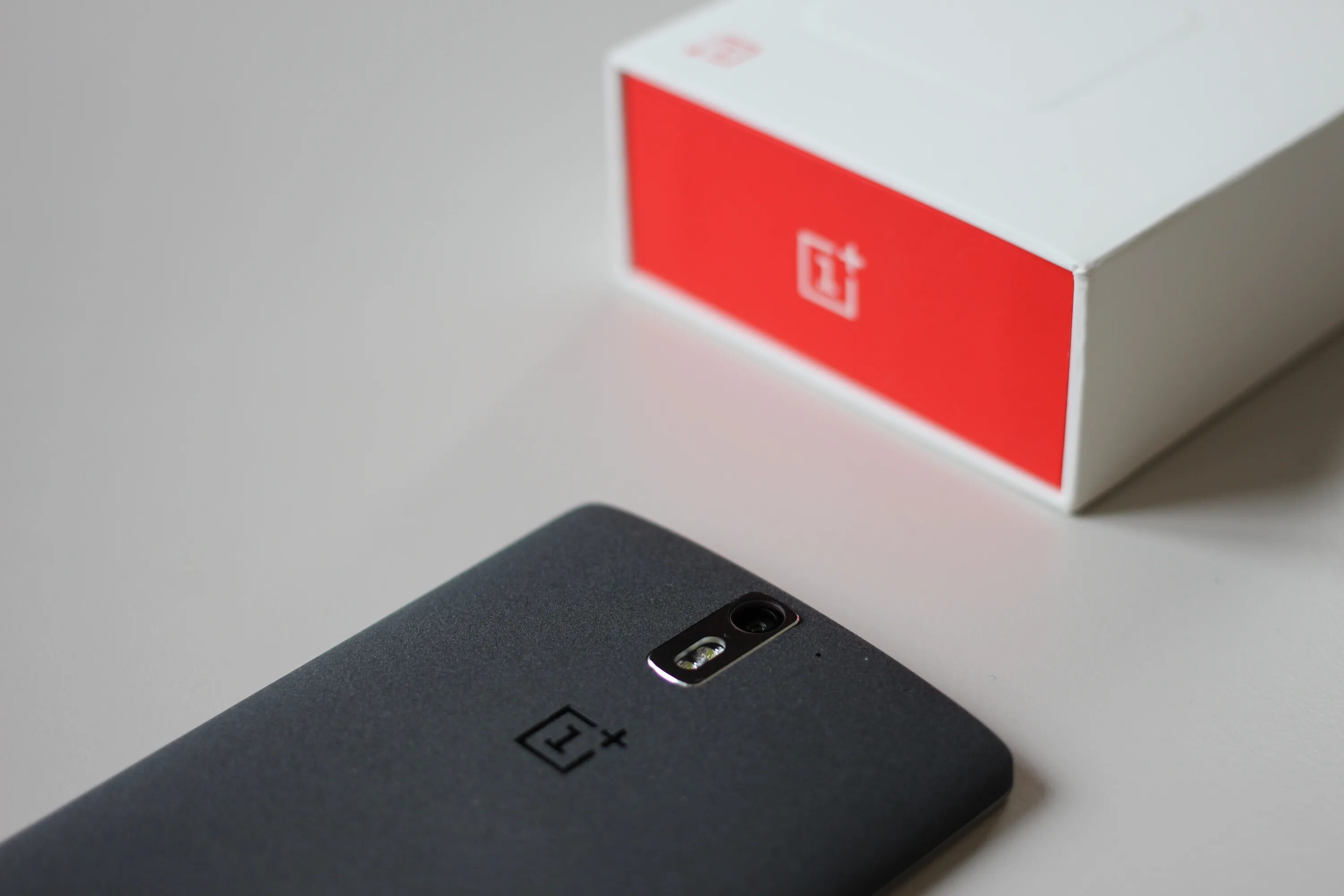 ONEPLUS фирма. ONEPLUS 11. ONEPLUS 11 корпус. Коробка от китайского смартфона ONEPLUS 11. Oneplus support ru