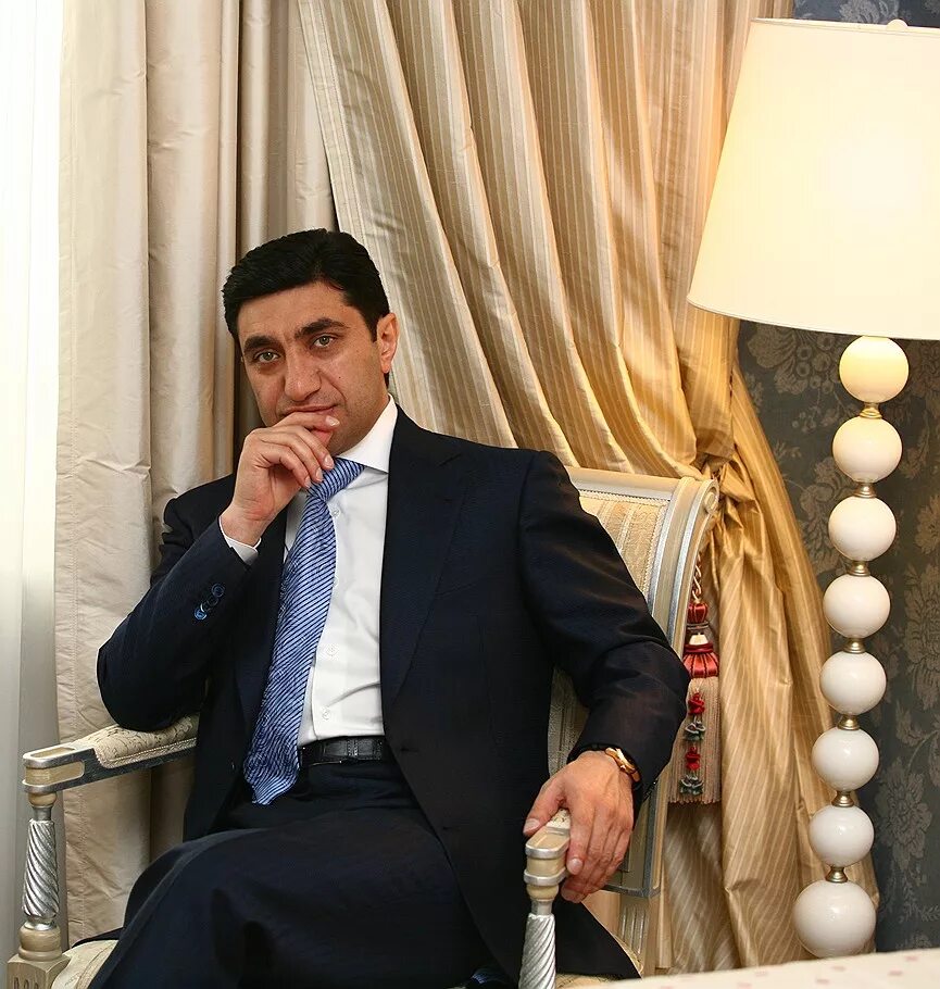 Кто владелец тц