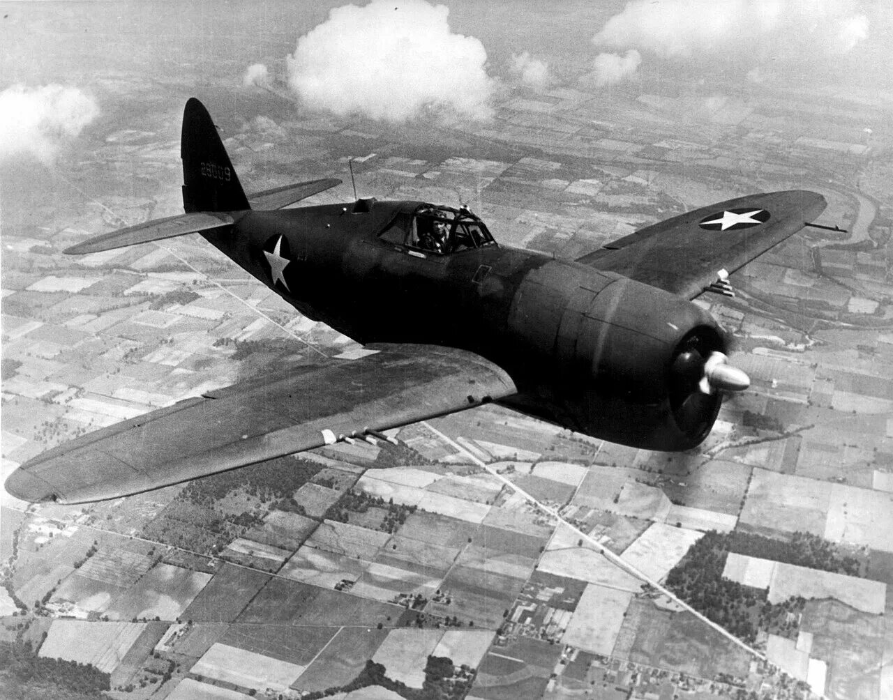 Republic p-47 Thunderbolt. Самолет п 47 Тандерболт. Авиация ВОВ 1941-1945. P-47d-28 Thunderbolt. Советский самолет 1945