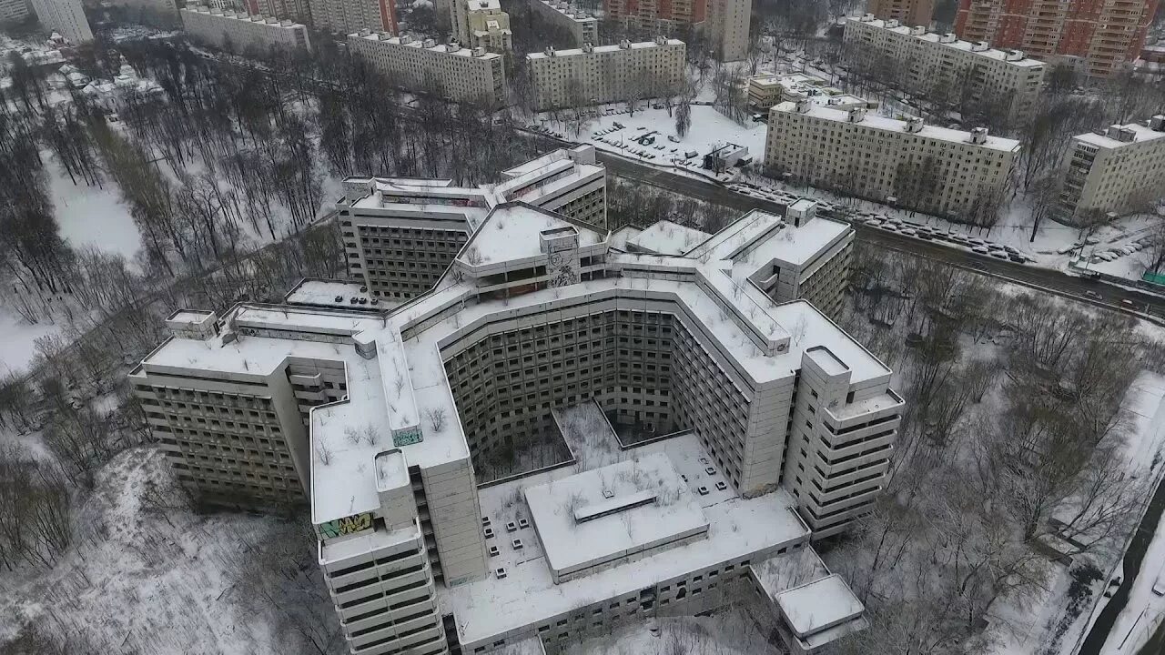 Мкад москва с высоты птичьего полета. Заброшенная больница в ховрино. Жд станция ховрино. Ховринская больница ховрино. Ховрино (станция метро).