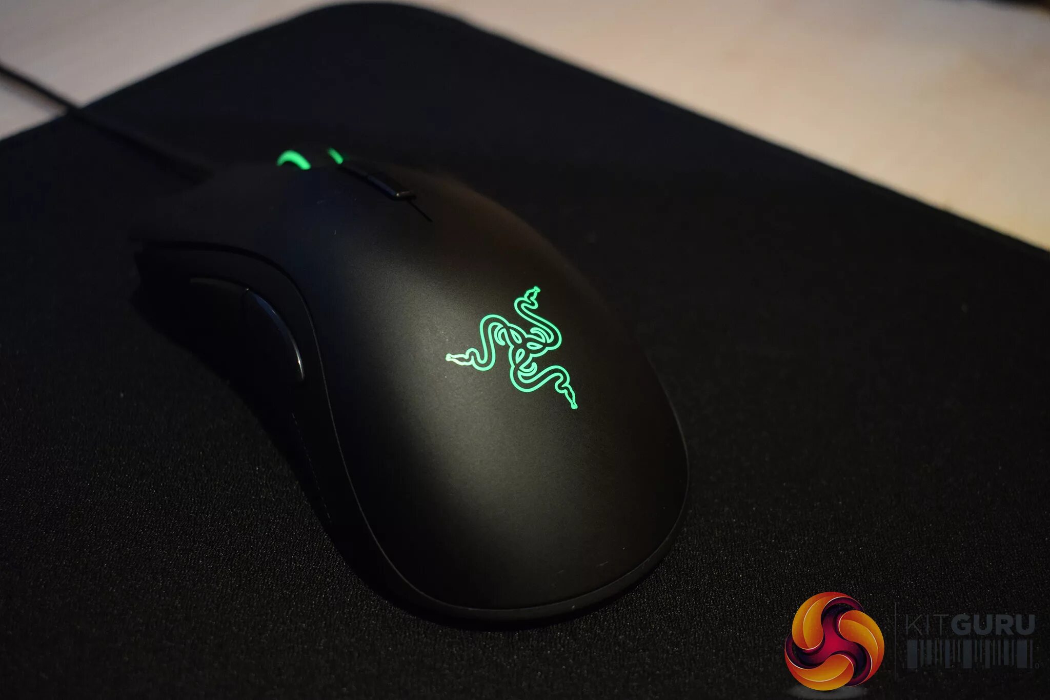 Razer deathadder essential драйвера. Рейзер дезадер Элит. Мышь проводная Razer DEATHADDER Essential. Razer Dead Elite. Рейзер дезадер 13 года.