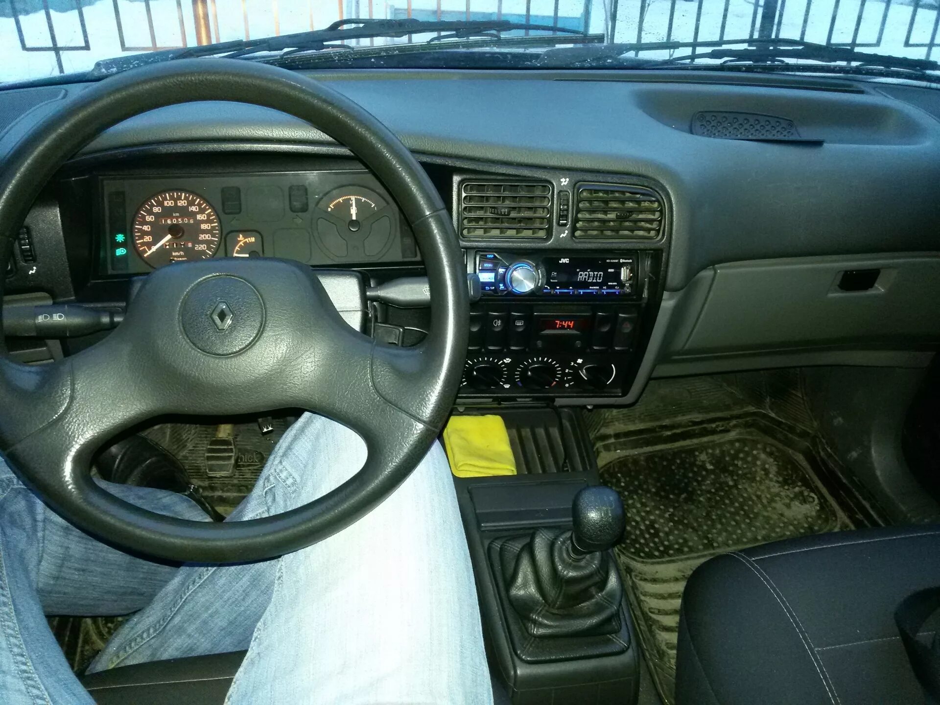 Renault 19 Interior. Renault 19 1998 Interior. Рено 19 салон. Renault 19 интерьер.