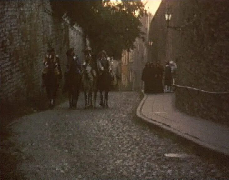 однажды 20 лет спустя. однажды 20 лет спустя. где снимали однажды 20 лет спустя. где снимали однажды 20 лет спустя. гундарева многодетная мать.