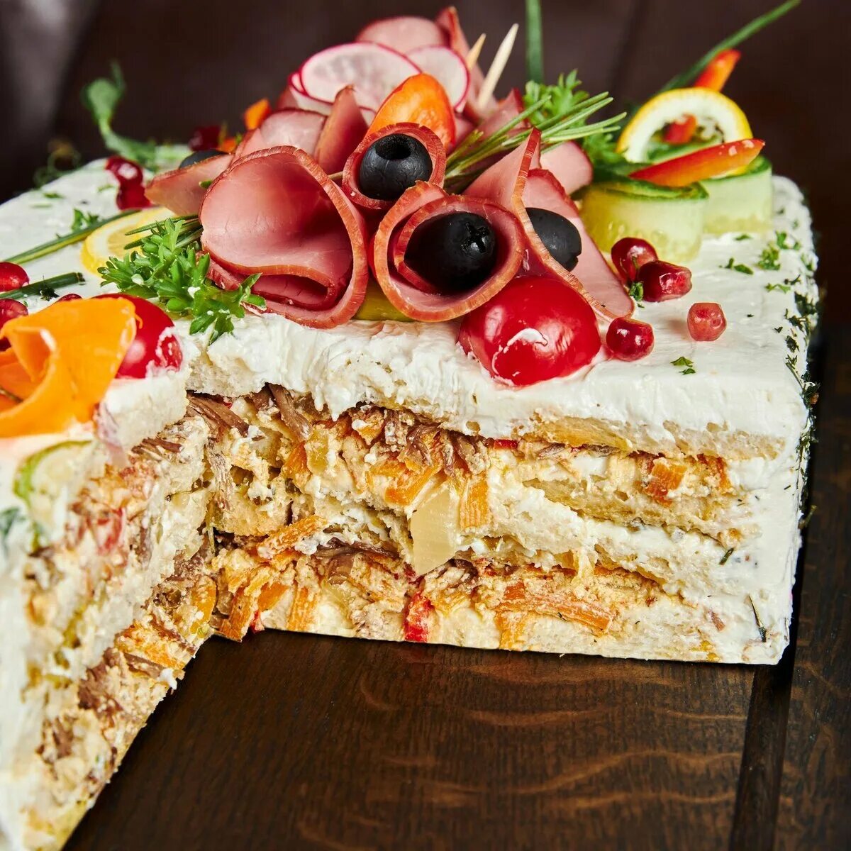 Плотный торт. Шведский торт сэндвич бутербродный торт. Шведский бутербродный торт. Плотный торт. Шоколадный торт.