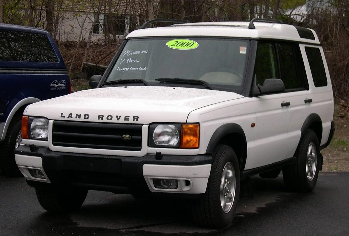 Ленд ровер старый. Ленд Ровер Дискавери 2000. Ленд Ровер Дискавери 1. Land Rover Discovery 2. Land Rover Discovery II 2.