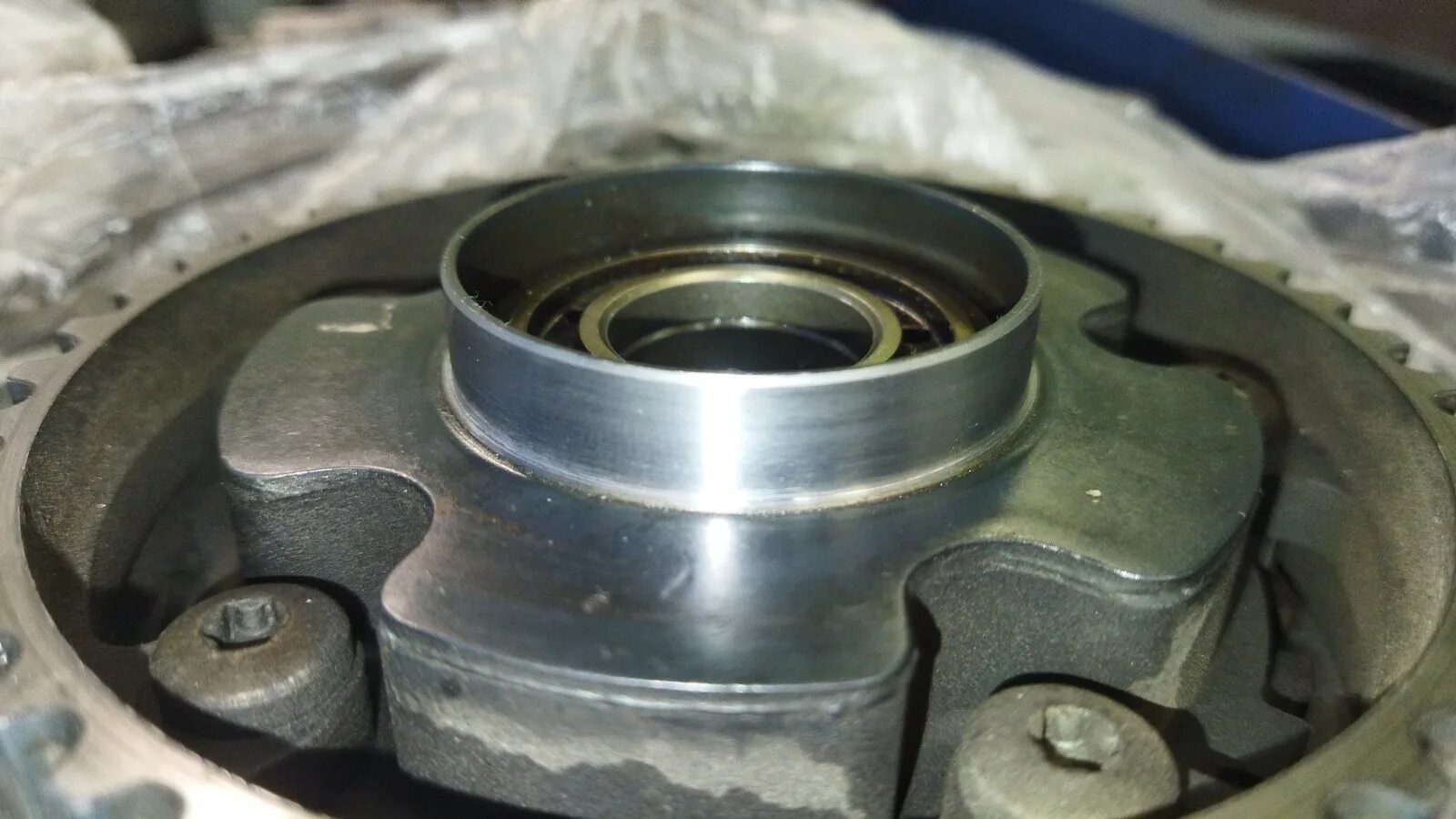 Муфты форд фокус 2. 1798086 ford муфта выпускного распредвала. Блок ford арт. Муфты форд фокус 2. 6 115.
