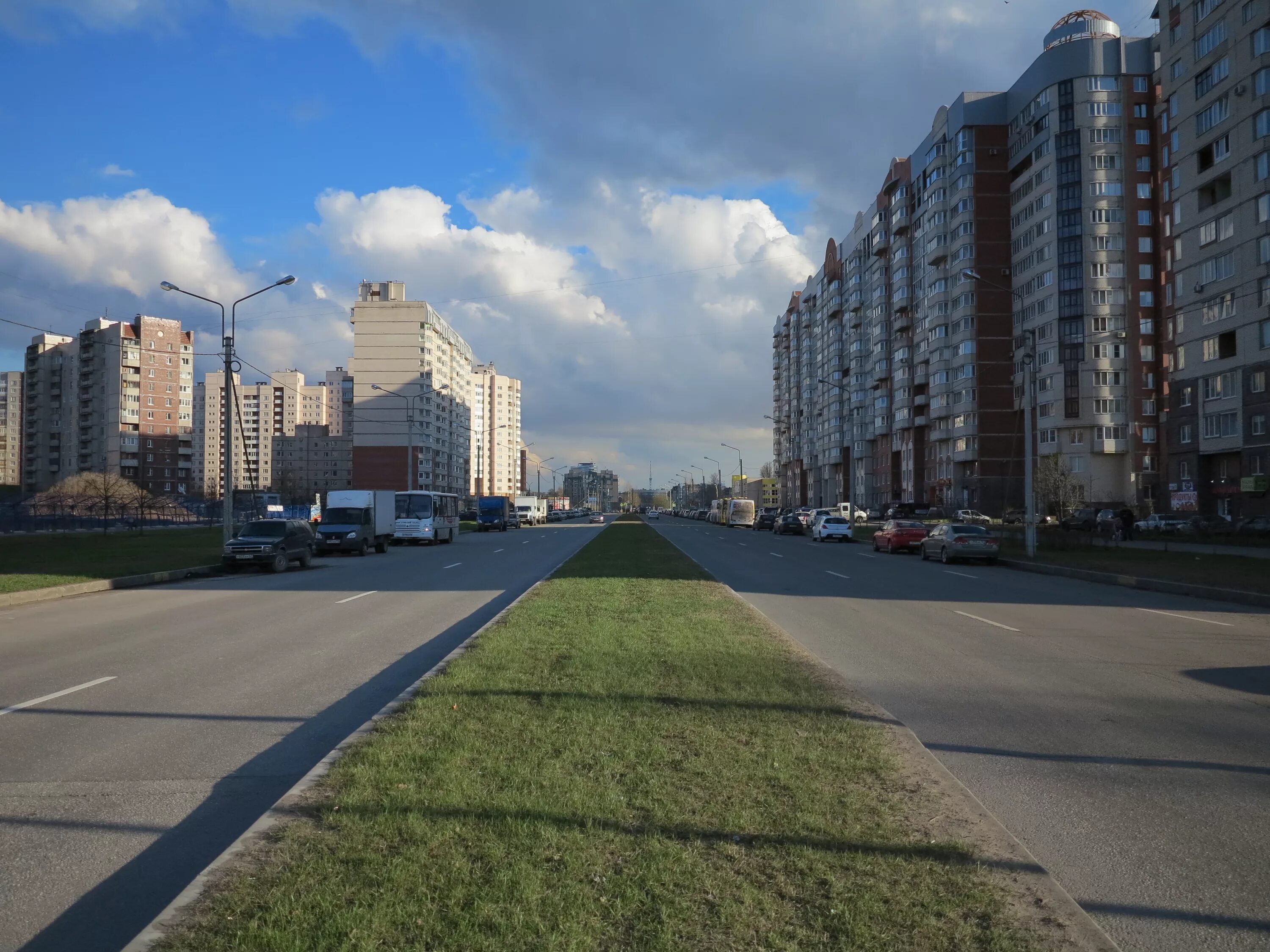 Шуваловский комендантский. Новоколомяжский проспект Санкт-Петербург. Новоколомяжский 15. Санкт-Петербург Приморский район Комендантский проспект. Новоколомяжский проспект СПБ.