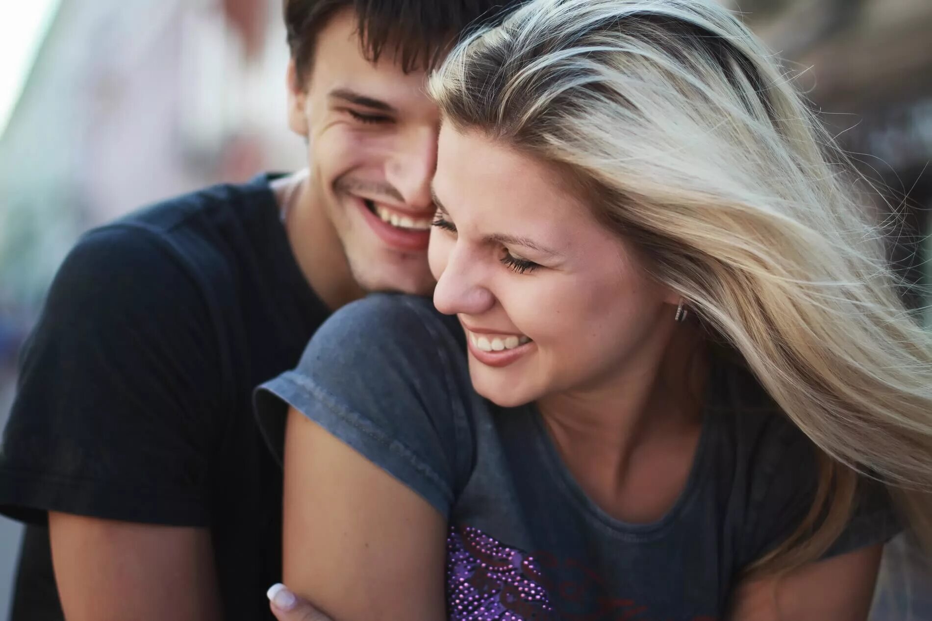 Красивые пары. Пара фотосессия. Женские отношения в паре. Женственность у мужчин. "счастливая пара" (клаудио ринальди).