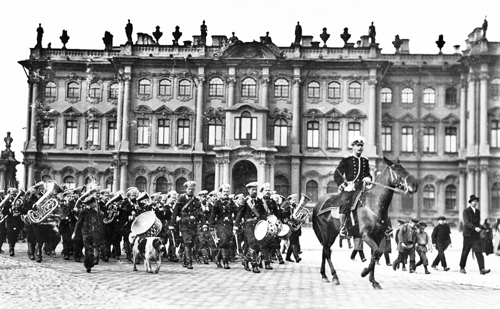 Российская империя 1900 года. Зимний дворец 1917 Дворцовая площадь.