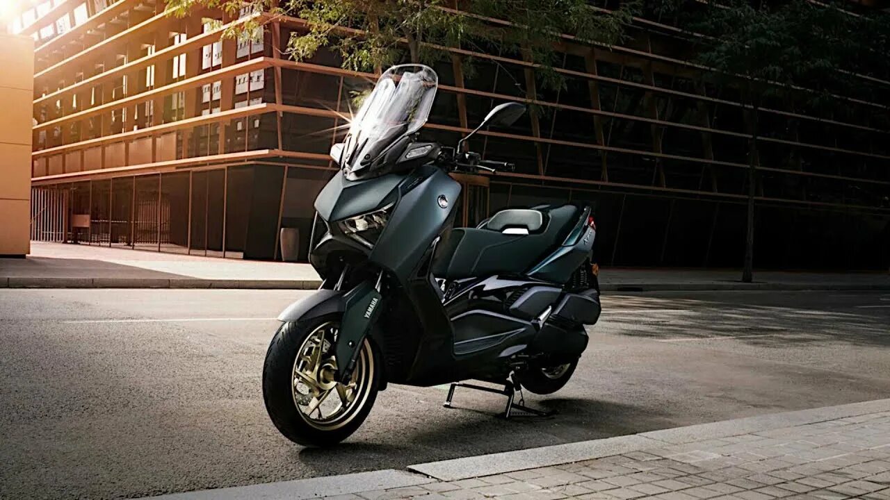 Xmax ошибаюсь. Yamaha xmax 250. yamaha xmax 300. yamaha x max 2025. yamaha x max 250 2025.