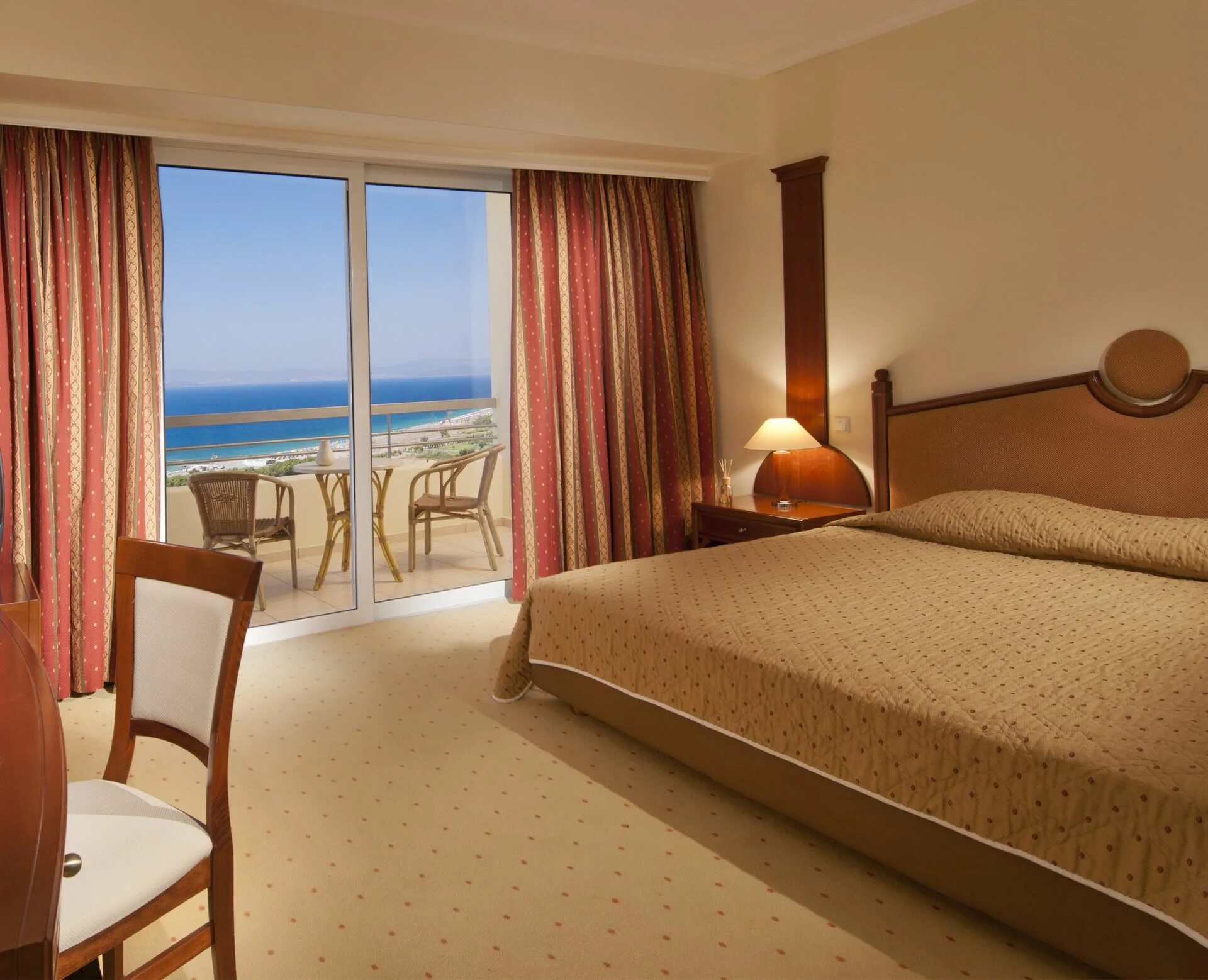 Санторини панорама. Греция панорамные фото. Greece hotel with panarama window. Тира греция. Summer suites местоположение.